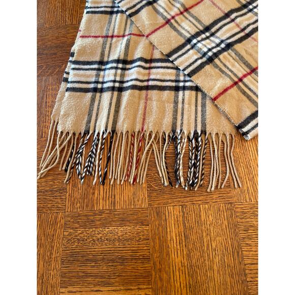 Plaid Print cozy scarf - Picture 2 of 3